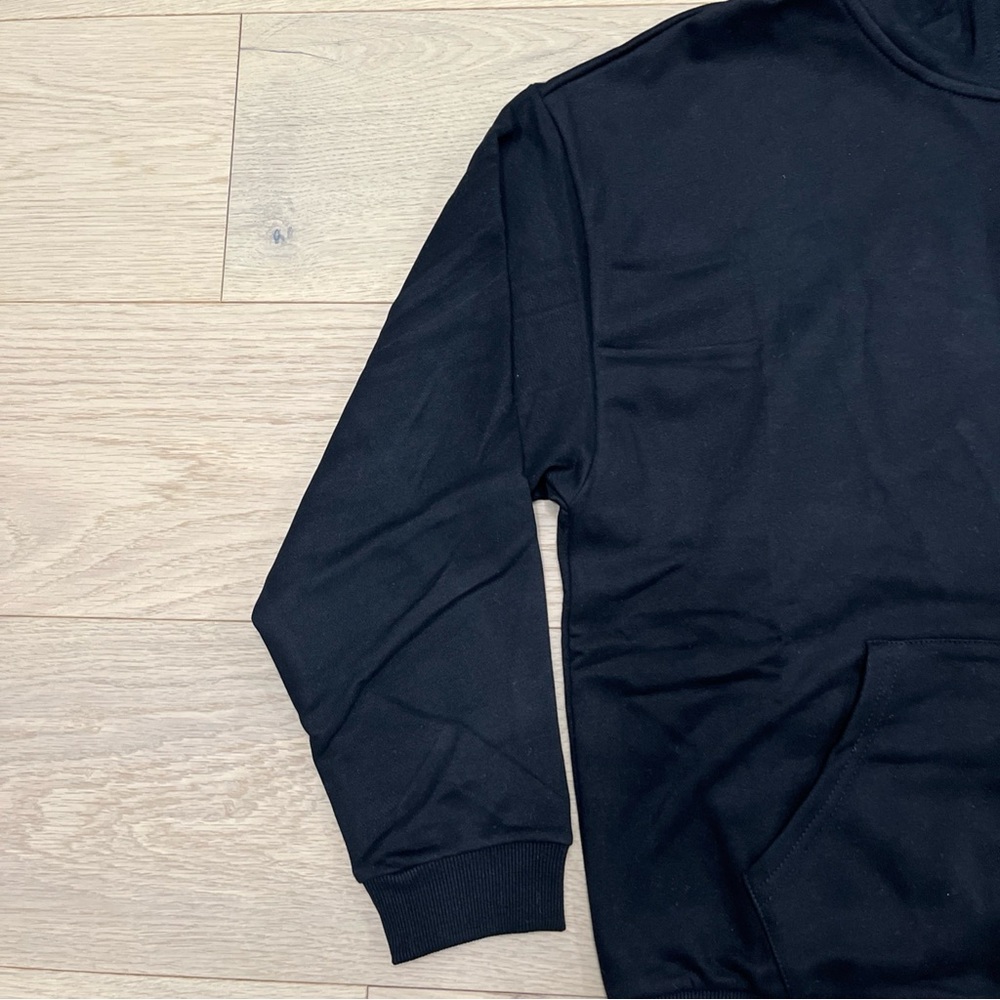 ALO Yoga Unisex Black Zip-Up Hoodie and Jogger Set - Picture 4 of 15